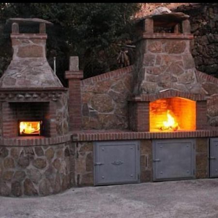 Villa El Cauce Navaluenga Esterno foto