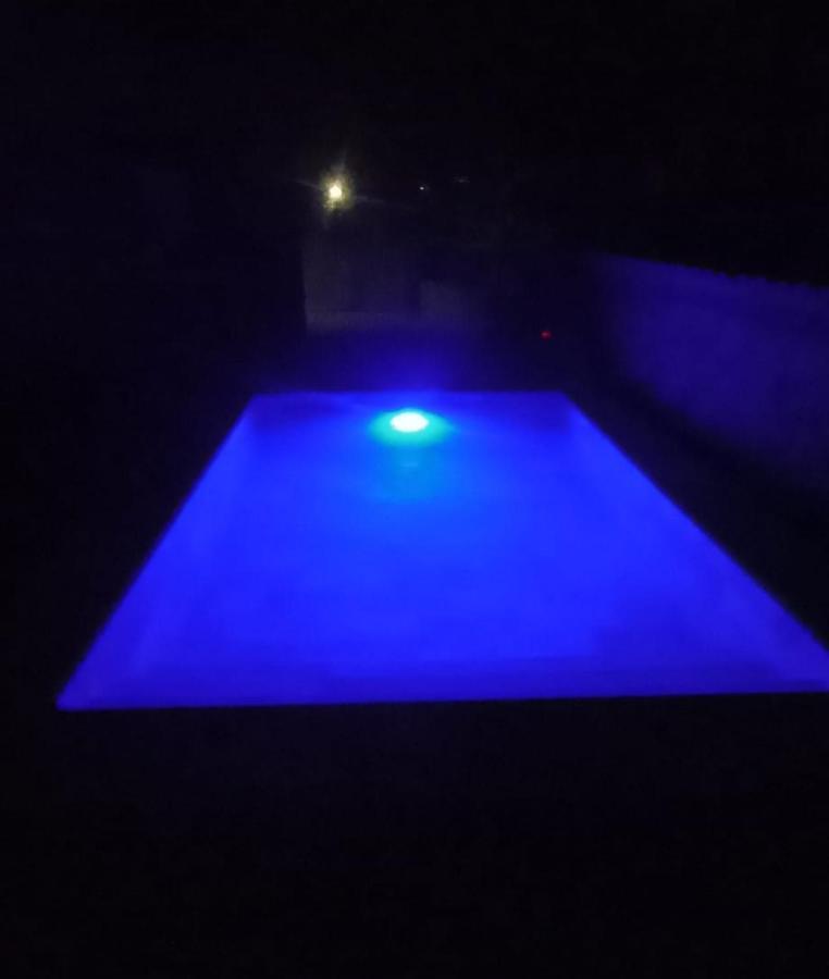Villa El Cauce Navaluenga Esterno foto