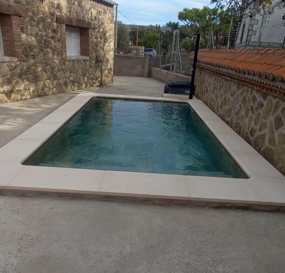 Villa El Cauce Navaluenga Esterno foto