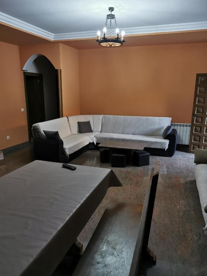 Villa El Cauce Navaluenga Esterno foto